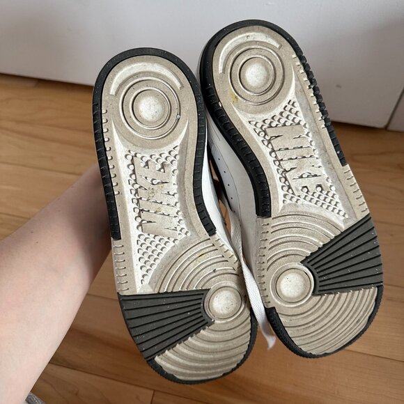 Nike Gamma Force Sneakers - Picture 2 of 3